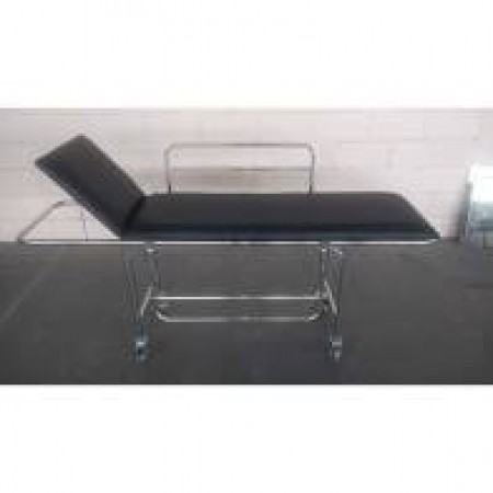 Carro maca totalmente inox R$ 2.600,00